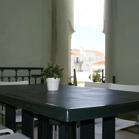 Beach House Areia Branca * Praia da Lourinha